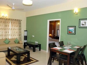 Luxury Room | Living room | TV