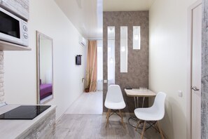 Standard Apartment, Non Smoking | Soundproofing, iron/ironing board, free WiFi, bed sheets - Hotapart (Kharkiv)