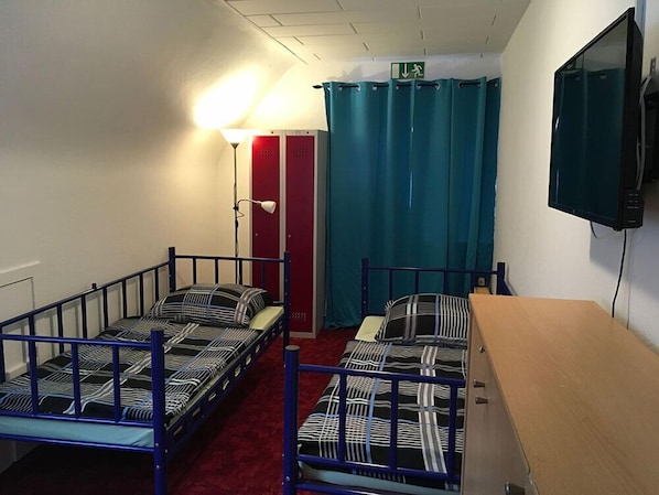 Desk, free WiFi, bed sheets