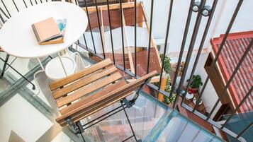 Chambre Simple, balcon, vue cour intérieure | Vue depuis le balcon