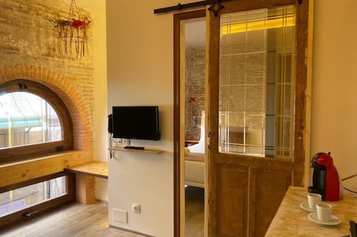 Junior Room | Living area | Flat-screen TV