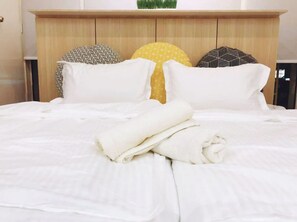 Departamento, varias camas | Escritorio, tabla de planchar con plancha y wifi gratis