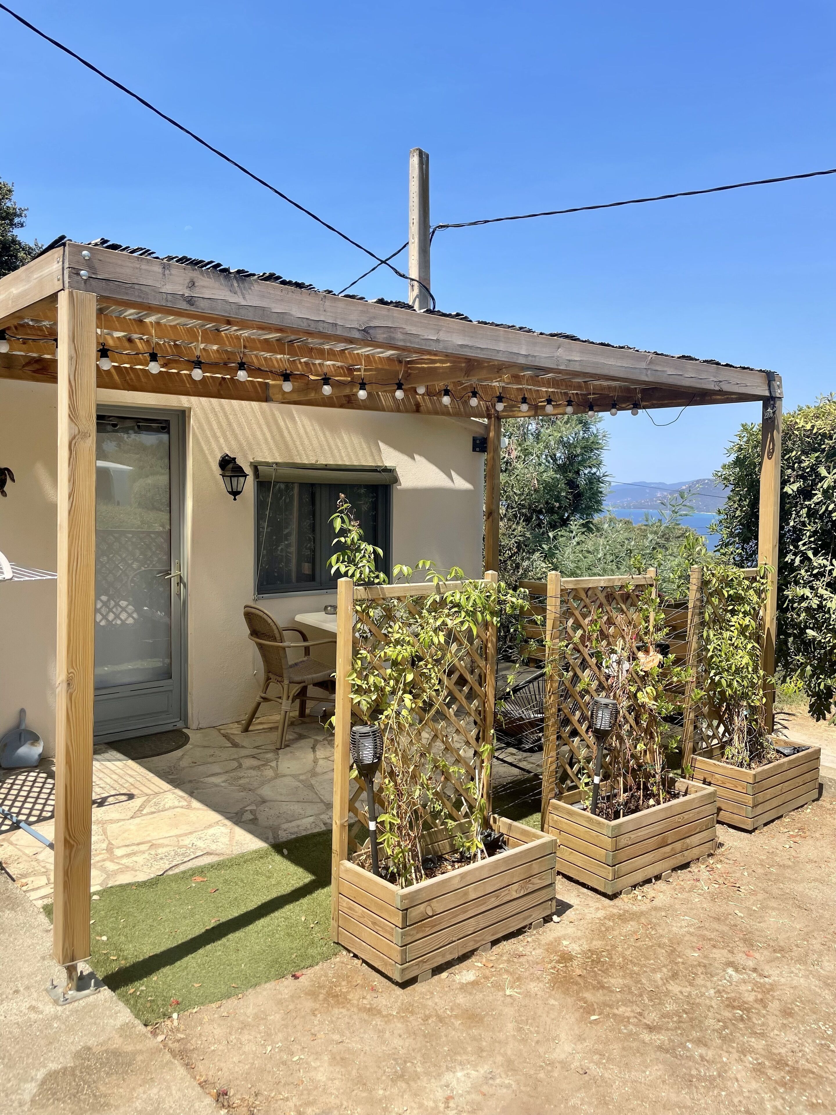 Chambre Triple Classique | Terrasse/Patio