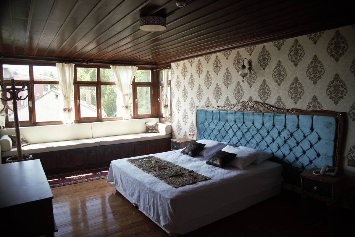 Standaard tweepersoonskamer | Een bureau, gratis babybedden, extra bedden (toeslag), gratis wifi