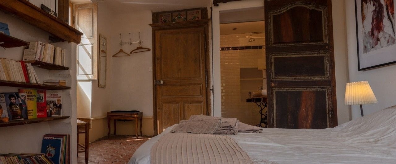 Double Room | Individually decorated, individually furnished, iron/ironing board