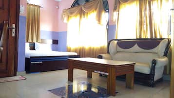 1 bedroom, desk, laptop workspace, bed sheets
