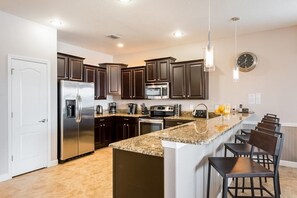 Family Villa, Multiple Bedrooms, Hot Tub, Garden Area | Shared kitchen