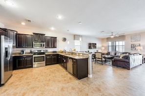 Family Villa, Multiple Bedrooms, Hot Tub, Garden Area | Executive lounge