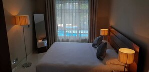 Standard Apartment, 1 King Bed | 1 bedroom, Egyptian cotton sheets, premium bedding, down comforters