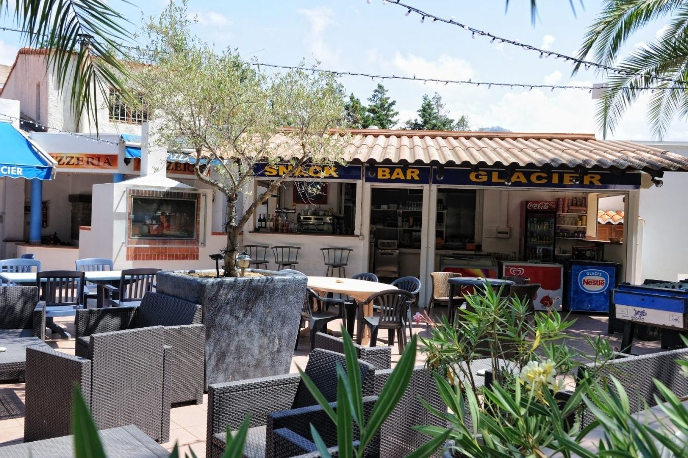 小吃店