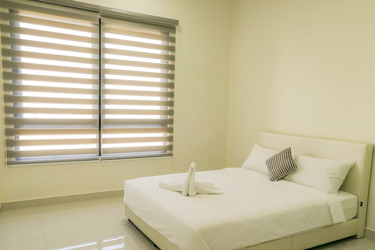 3 Bedrooms Cozy 3 Suites Pool View B2001
