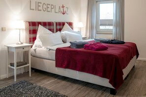 Deluxe Apartment, Private Bathroom (Ankerplatz 5) | 1 bedroom