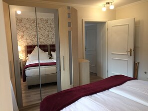 Deluxe Apartment, Private Bathroom (Ankerplatz 1-2)