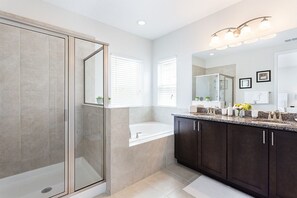 Jetted tub - Je61345 - Reunion Resort - 5 Bed 4 Baths Villa (Kissimmee)