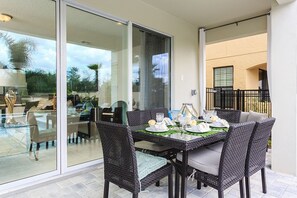 Family Villa, Hot Tub, Garden Area | Outdoor dining