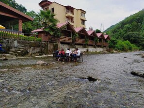 Outdoor dining - Rio Resort (Lansdowne)