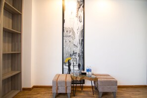 ห้องดับเบิล | โต๊ะทำงาน, ห้องเก็บเสียง, Wi-Fi ฟรี, ผ้าปูที่นอน