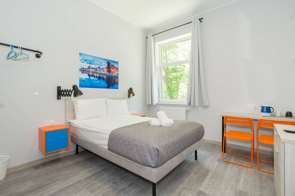 Habitación doble (10) | Escritorio, wifi gratis, ropa de cama