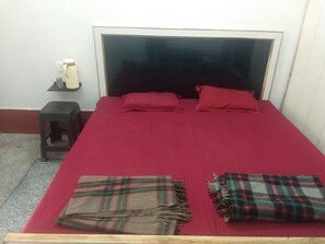 Chambre Double Standard, salle de bains privée