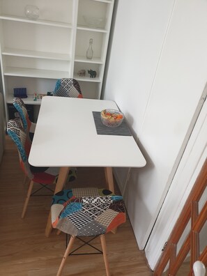 公寓, 4 間臥室 | 起居區 | 平面電視