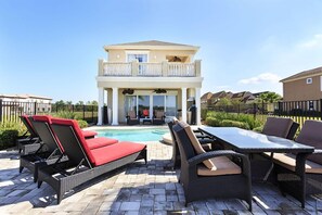 Sun deck