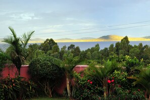 Water view - Victoria Lake View Guest House & Safaris (Entebbe)