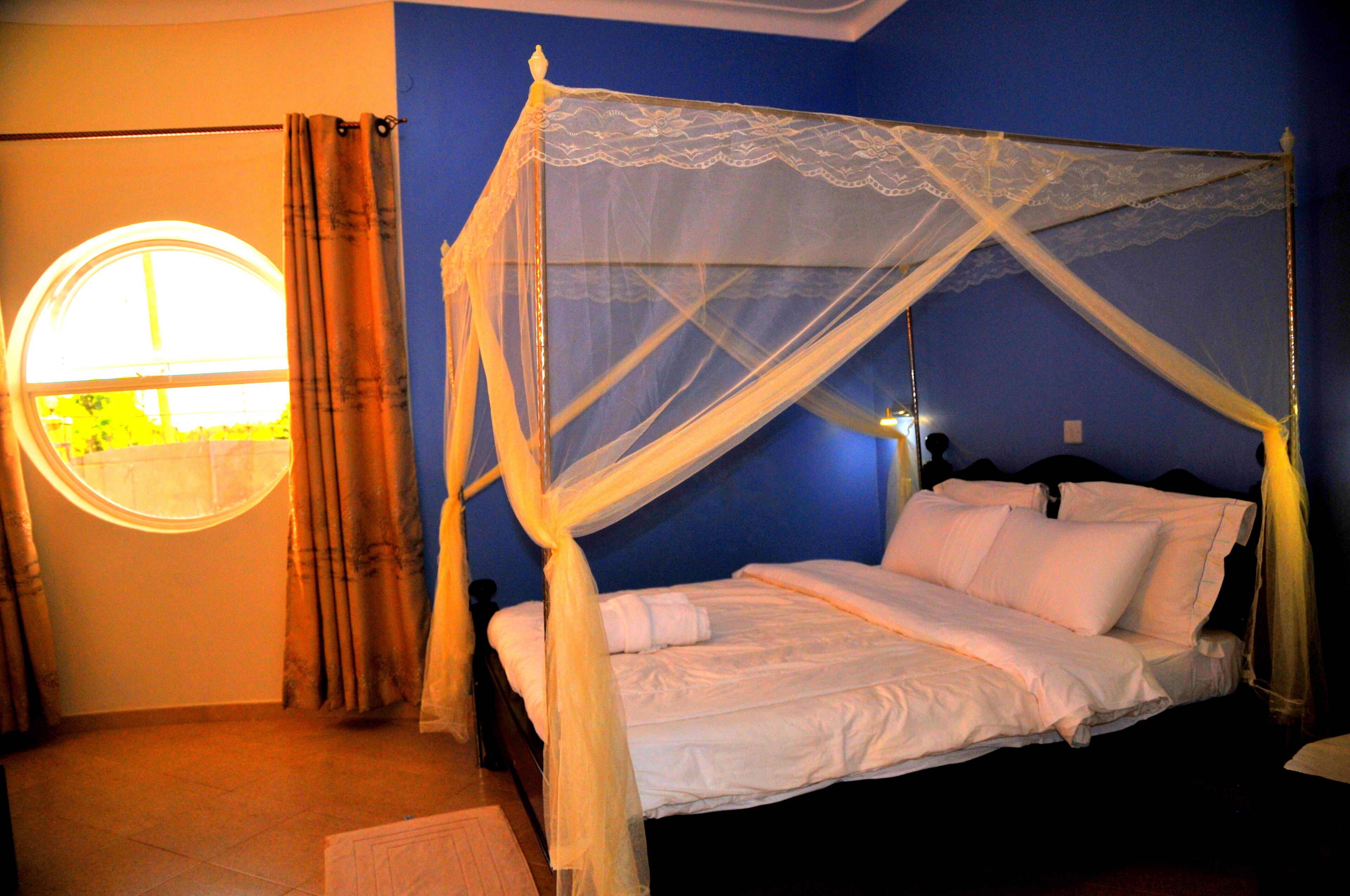 The rounded guest house and Safari | 1 bedroom, Select Comfort beds, individually decorated