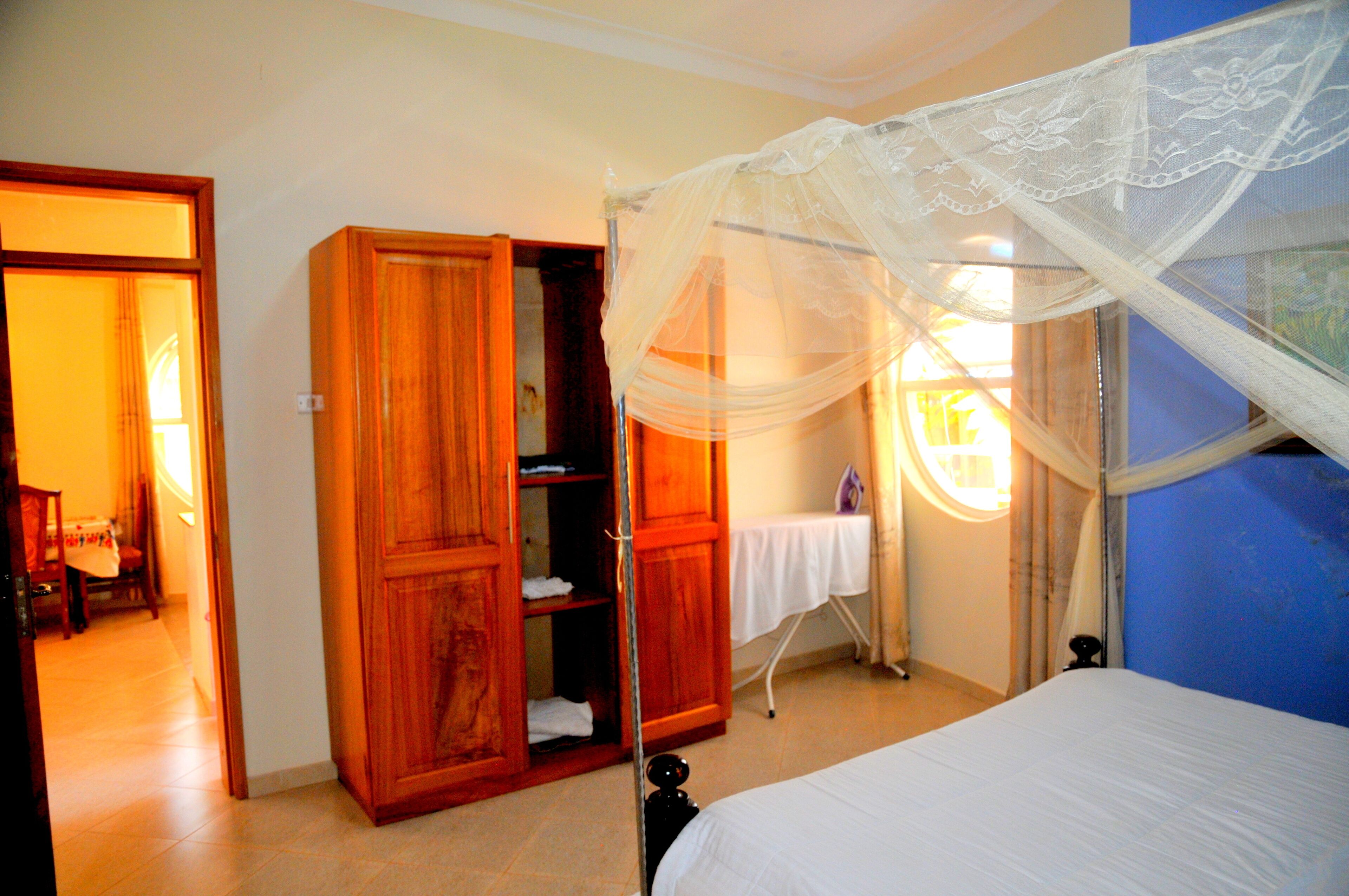 1 bedroom, Select Comfort beds, individually decorated