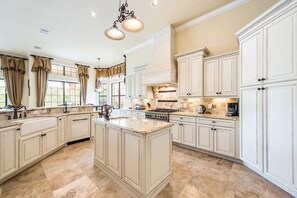 Family Villa, Hot Tub, Garden Area | Shared kitchen | Fridge, microwave, oven, toaster