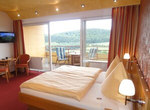 Comfort Double Room, Balcony - Hotel Waldcafé Jäger (Bad Driburg)