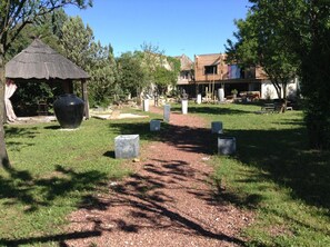 Property grounds - Esprit d'Ailleurs (Baillargues)