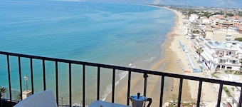 Casa Nettuno Sperlongaresort-スペルロンガの6人用アパート