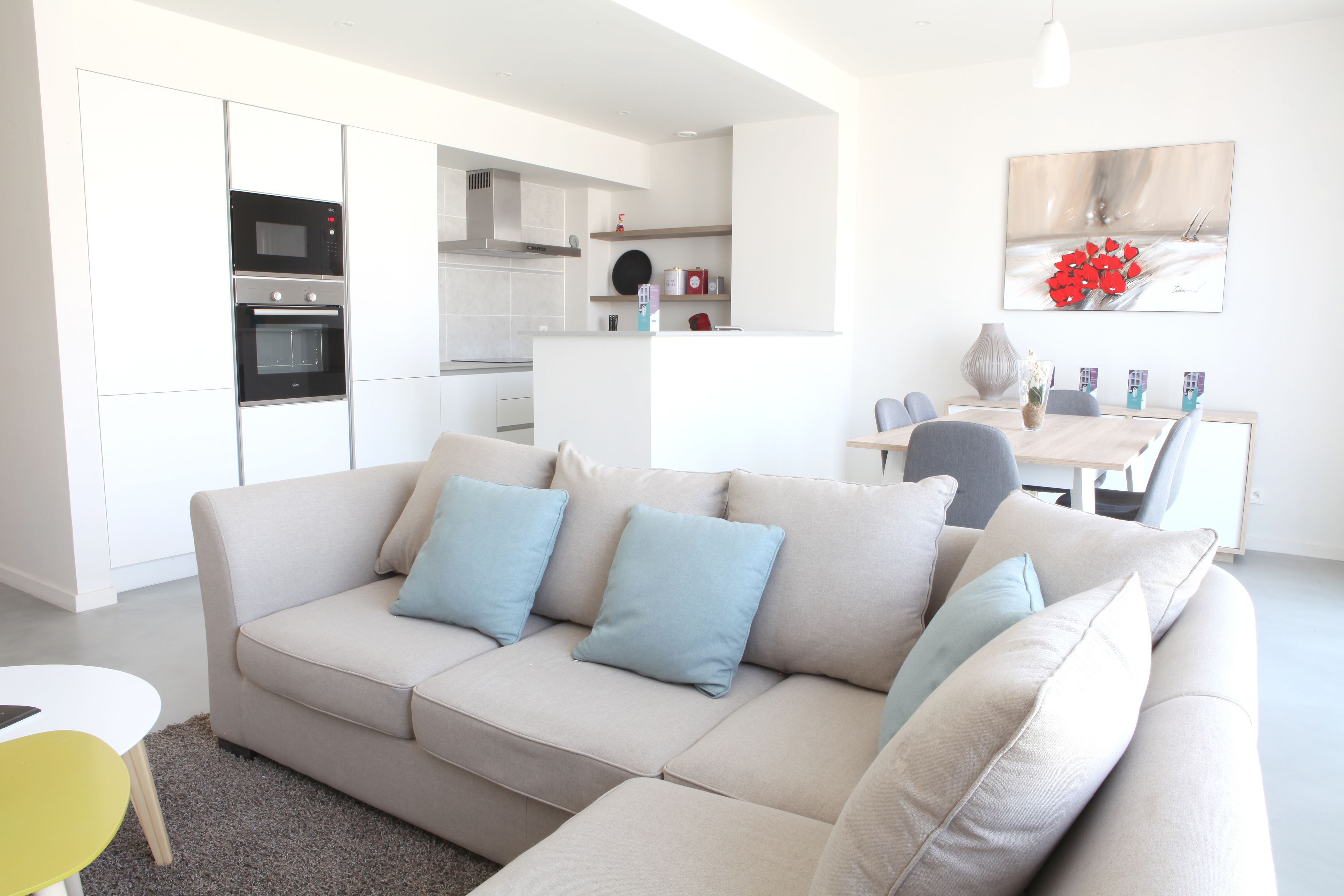 Superior appartement, 1 slaapkamer, niet-roken | Woonkamer | Een flatscreentelevisie