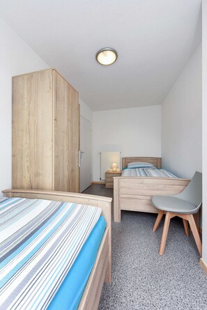 2 Schlafzimmer, Reisekinderbett, WLAN