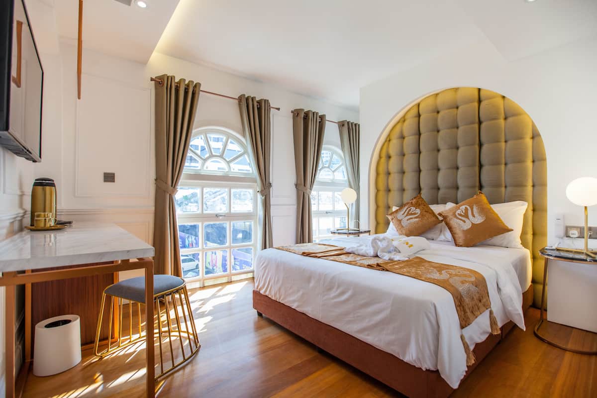 In-room safe, desk, blackout curtains, soundproofing