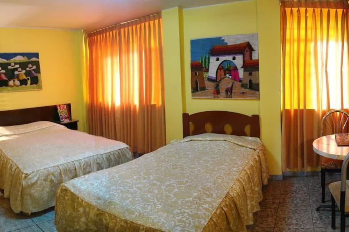 Twin Room | In-room safe, desk, free WiFi, bed sheets