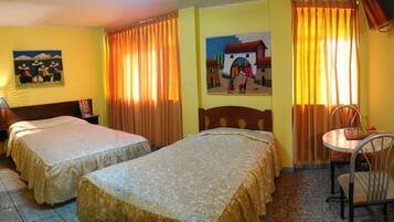 Twin Room | In-room safe, desk, free WiFi, bed sheets