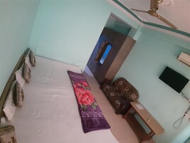 Wi-Fi de cortesia, roupa de cama