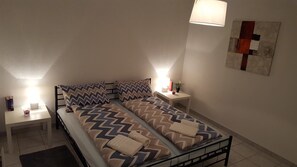 Rideaux occultants, Wi-Fi gratuit, draps fournis