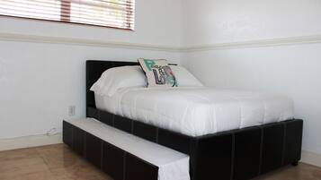 Deluxe House, Non Smoking | In-room safe, individually decorated, individually furnished