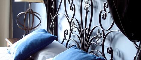 Suite júnior, terrassa | Matalassos d'escuma viscoelàstica i decoració individual