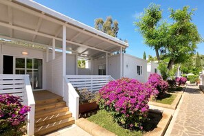 Familiehusvogn, 1 queensize-seng, ikke-røyk | Terrasse/patio