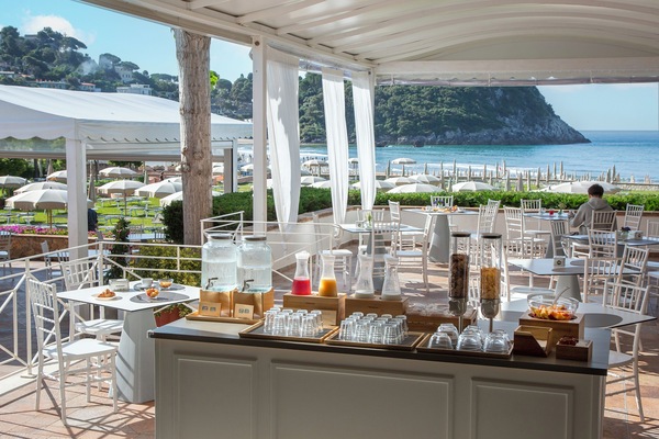 Desayuno buffet incluido todos los días