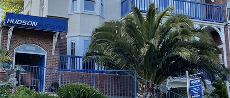 Voorkant van accommodatie