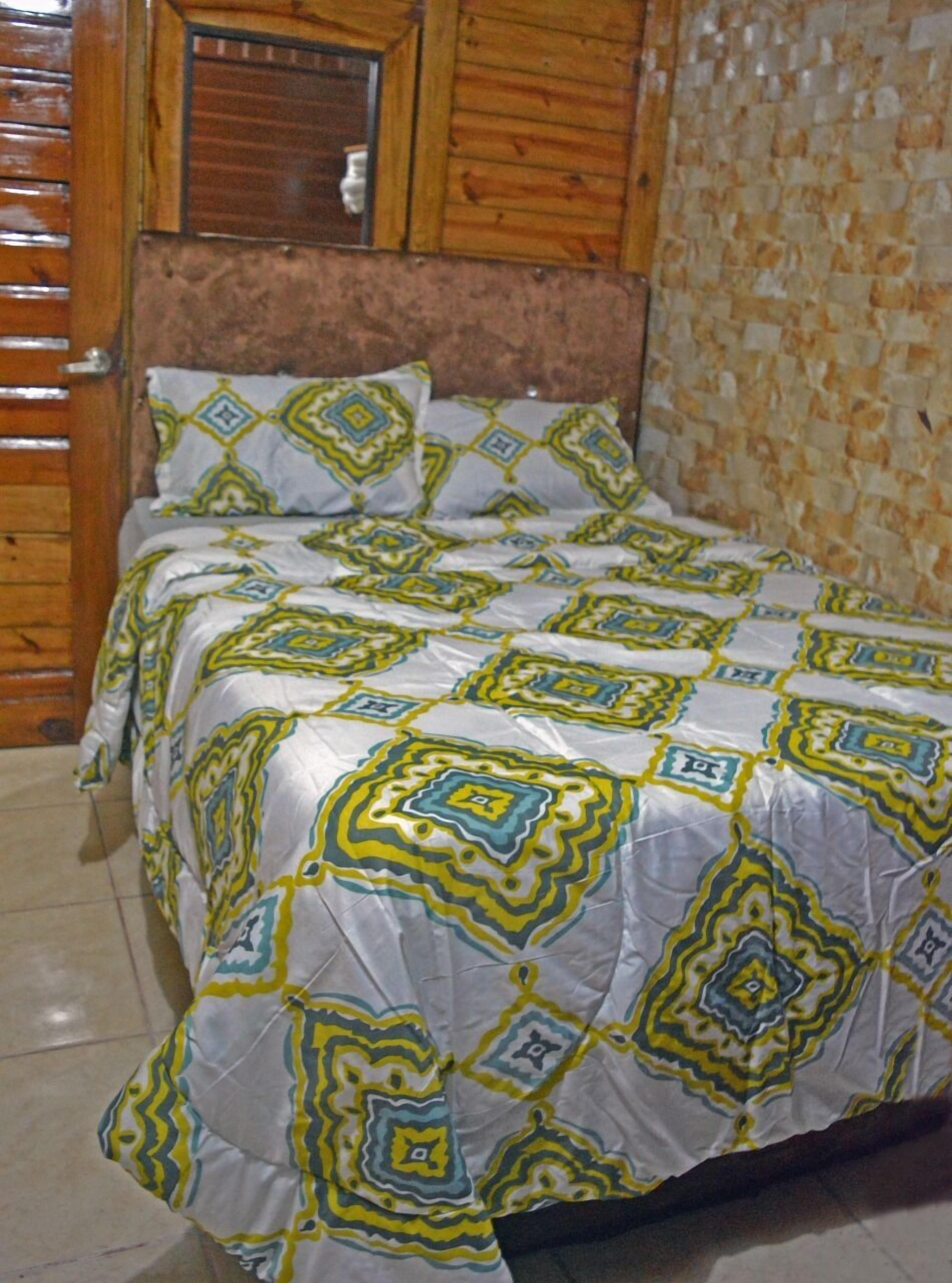 Blackout drapes, soundproofing, iron/ironing board, free WiFi