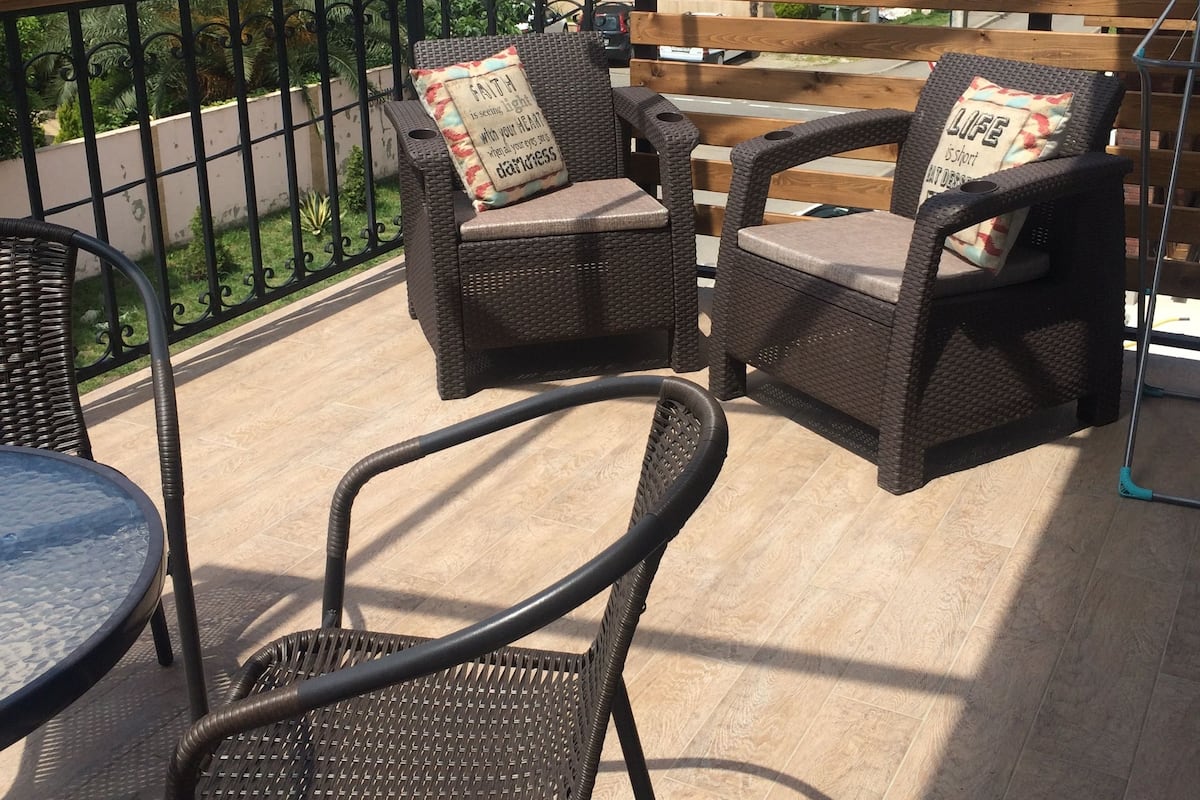 Apartment, Terrasse | Schreibtisch, Bügeleisen/Bügelbrett, kostenloses WLAN, Rollstuhlgeeignet