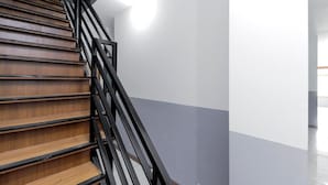 Unclassified image, 5 of 47, button - RedDoorz near Mall Of Indonesia (Jakarta)