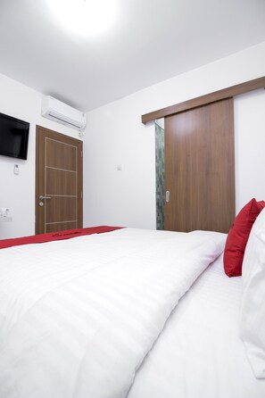 ダブルルーム | デスク、WiFi (無料)、ベッドシーツ