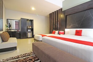 家庭房 | 办公桌、免费 WiFi、床单