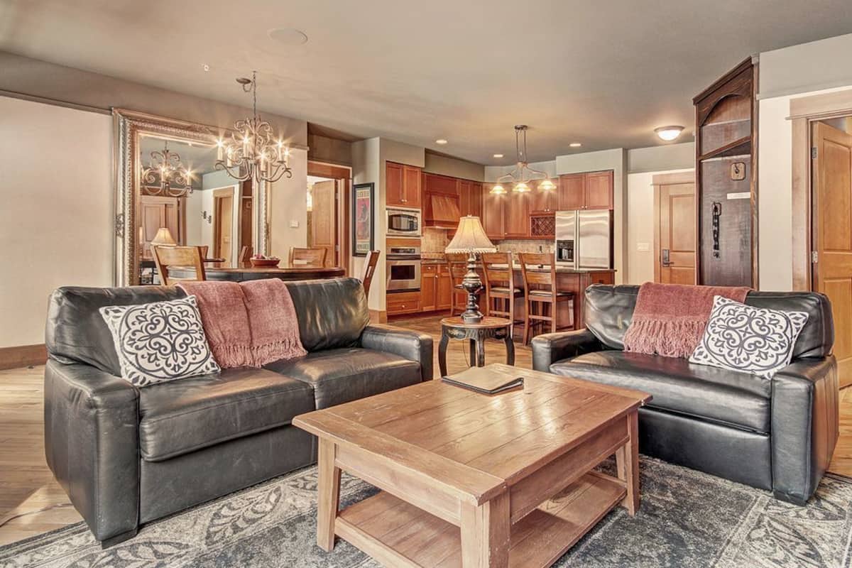 Condo, 2 Bedrooms, Non Smoking | Living area | Flat-screen TV, fireplace